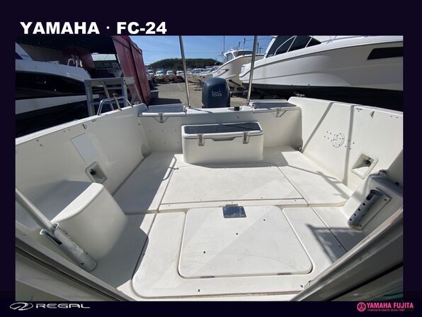 中古ボート 15-26ft YAMAHA FC-24| SSC Boat Store|ヤマハ藤田シーサイドクラブ ボートストア